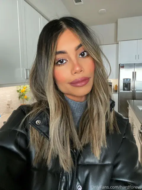 Ava